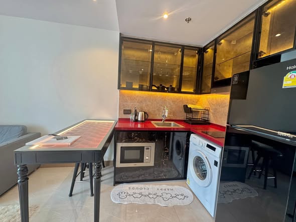 One Bedroom Condo For Rent