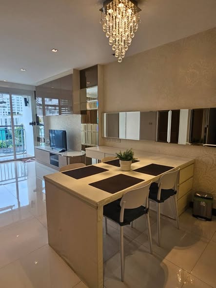 One Bedroom Condo For Rent