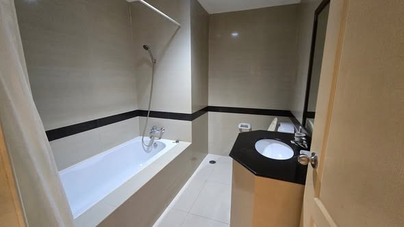 One Bedroom Condo For Rent