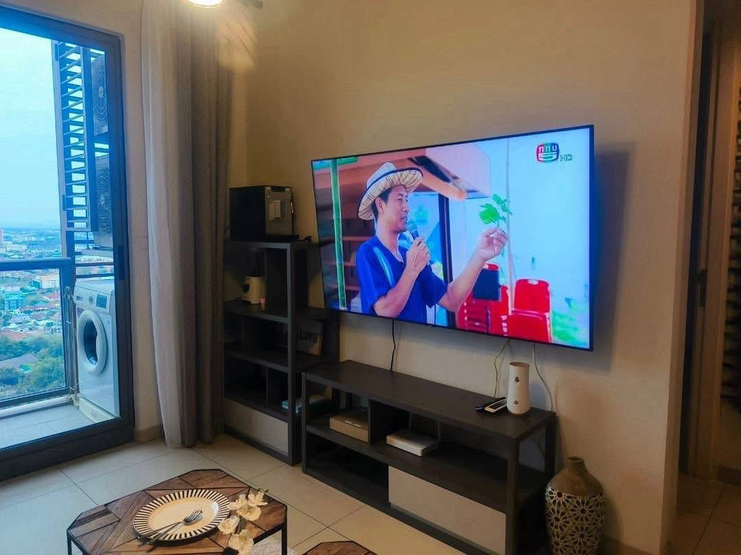 One Bedroom Condo For Rent