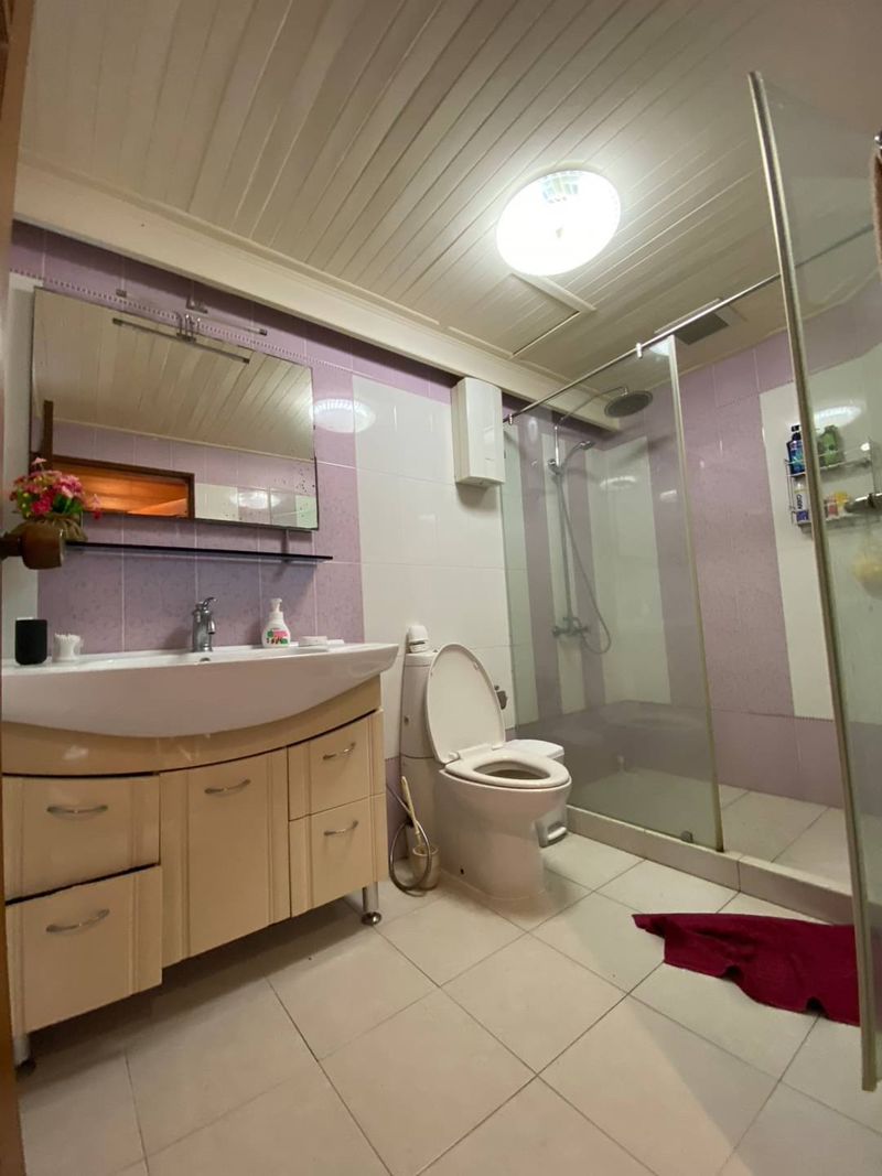 One Bedroom Condo For Rent