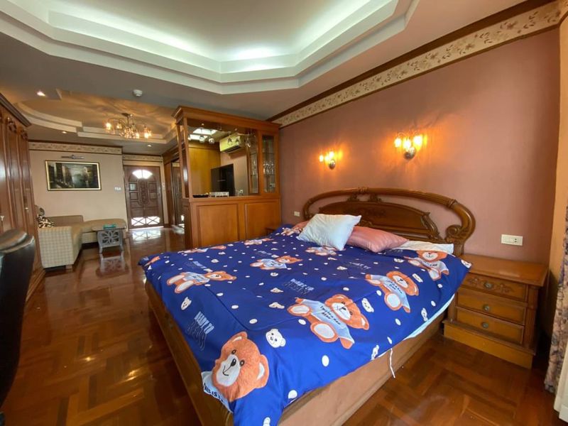 One Bedroom Condo For Rent