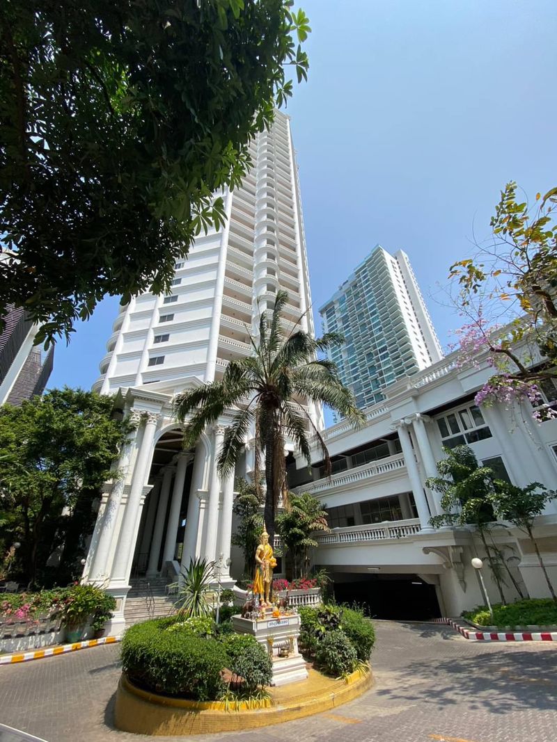 One Bedroom Condo For Rent