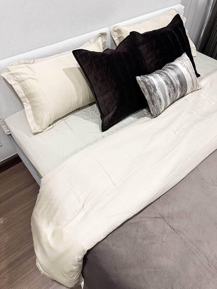 Detached House For Rent