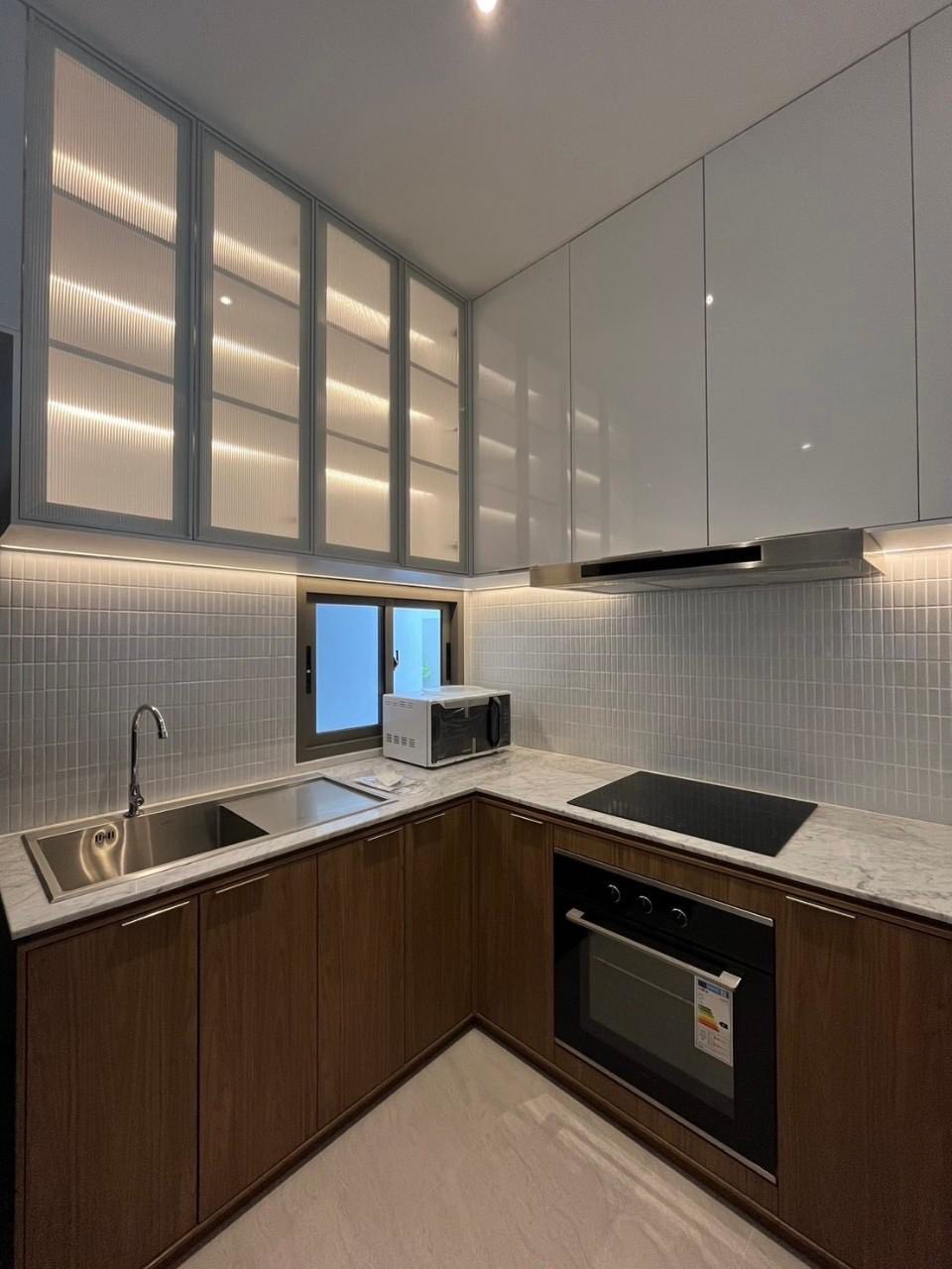 Detached House For Rent