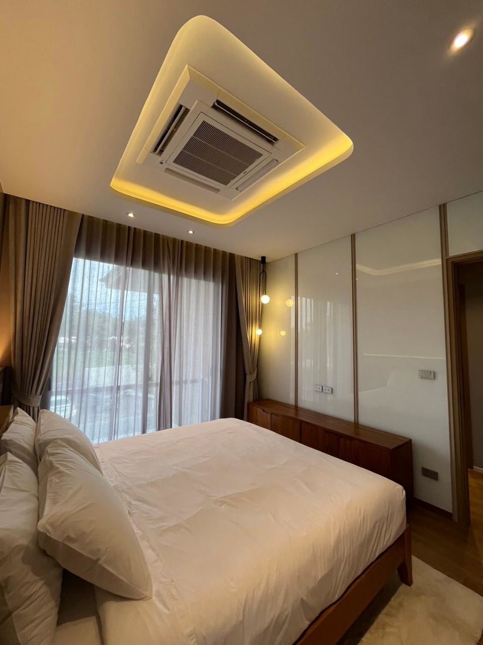 Detached House For Rent