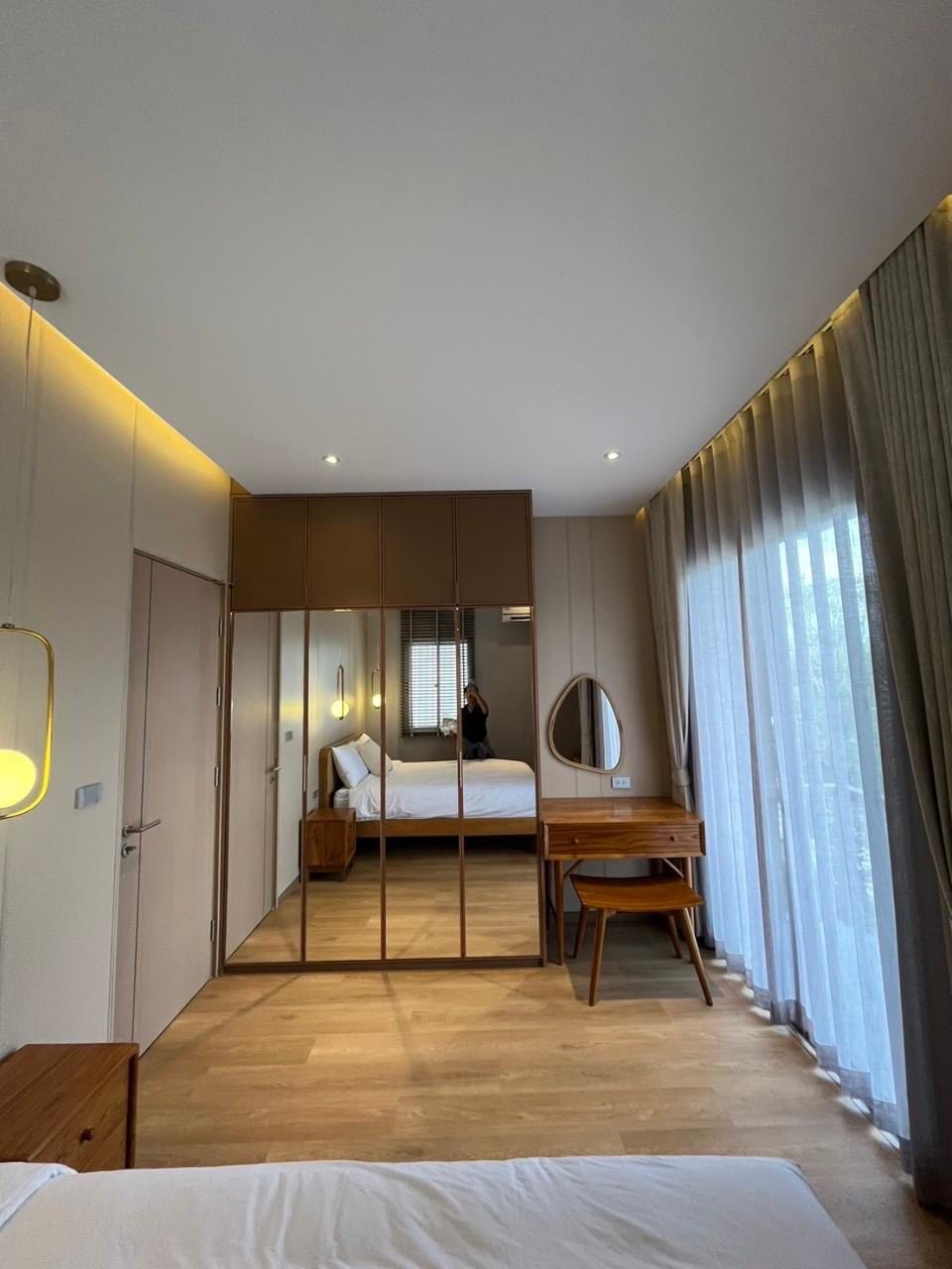 Detached House For Rent