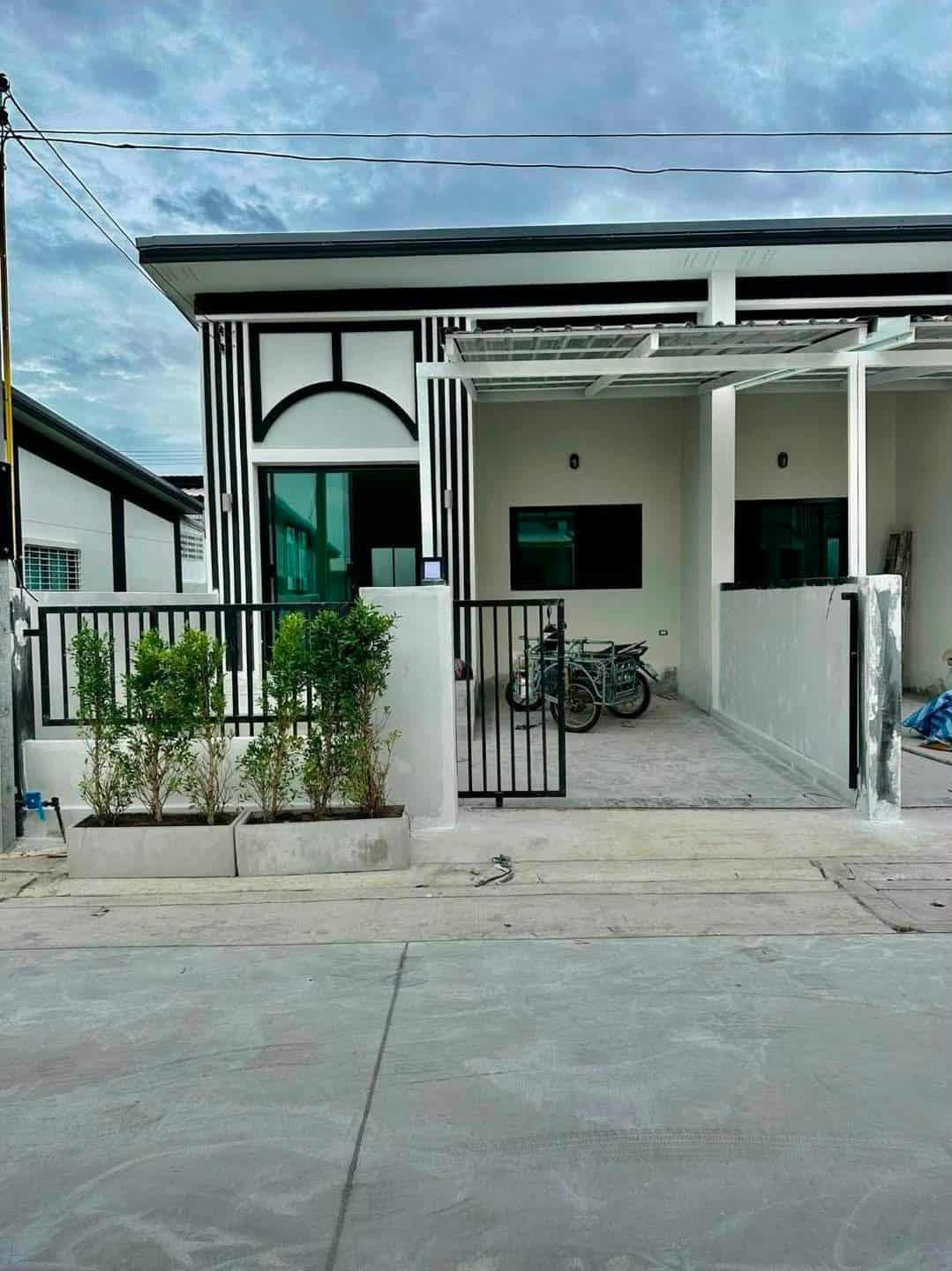 Townhouse For Rent