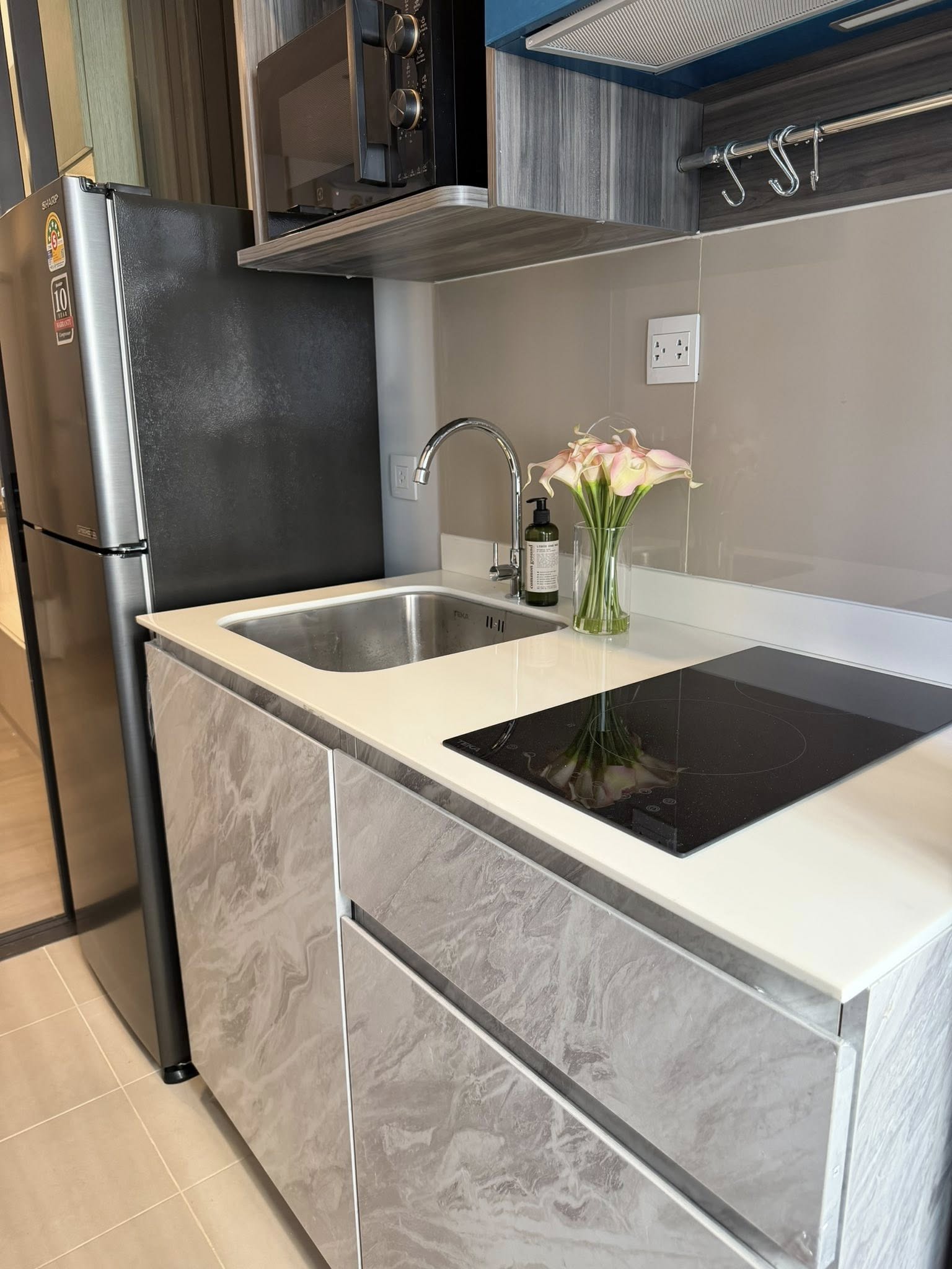 One Bedroom Condo For Rent