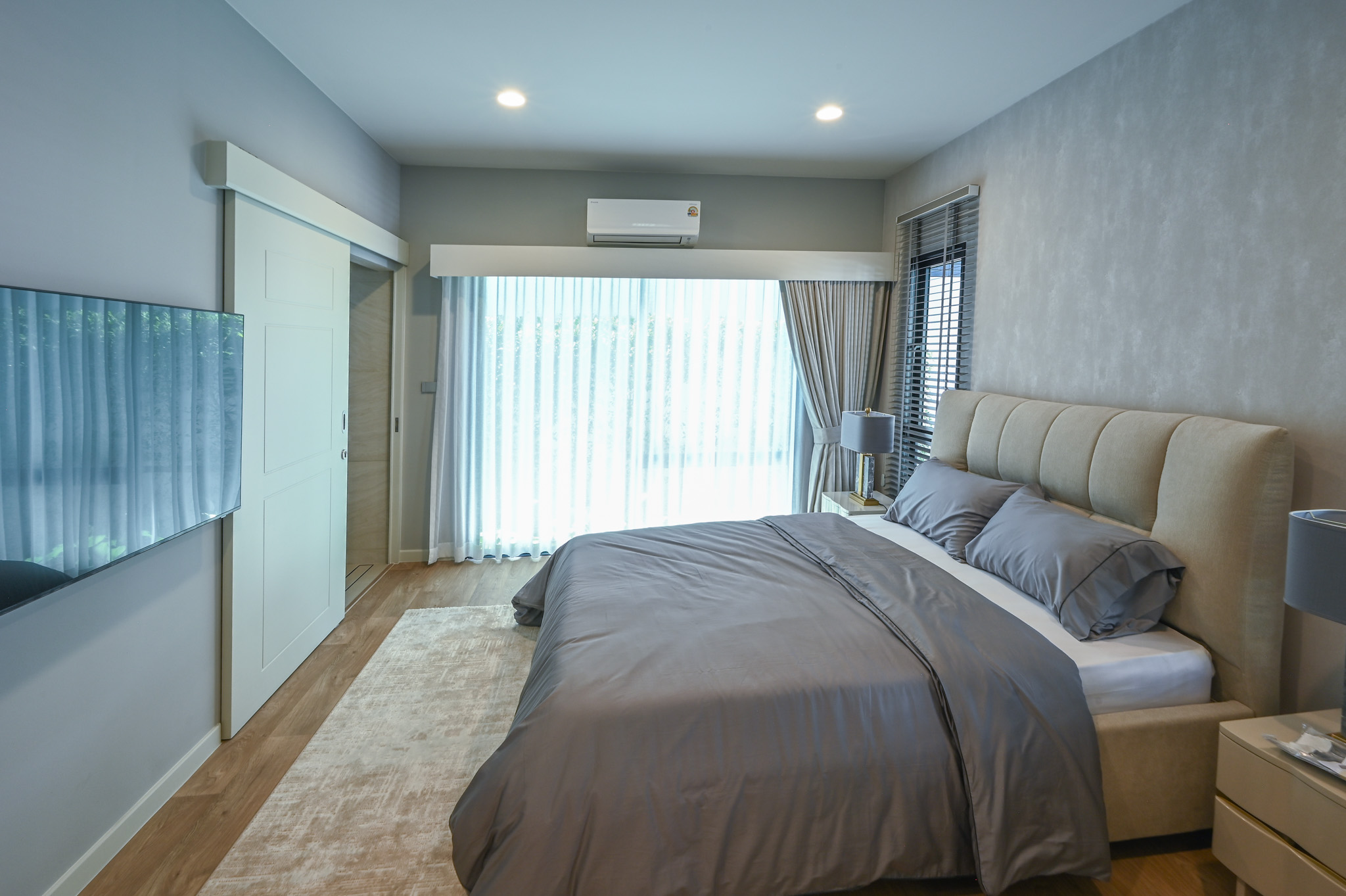 Detached House For Rent