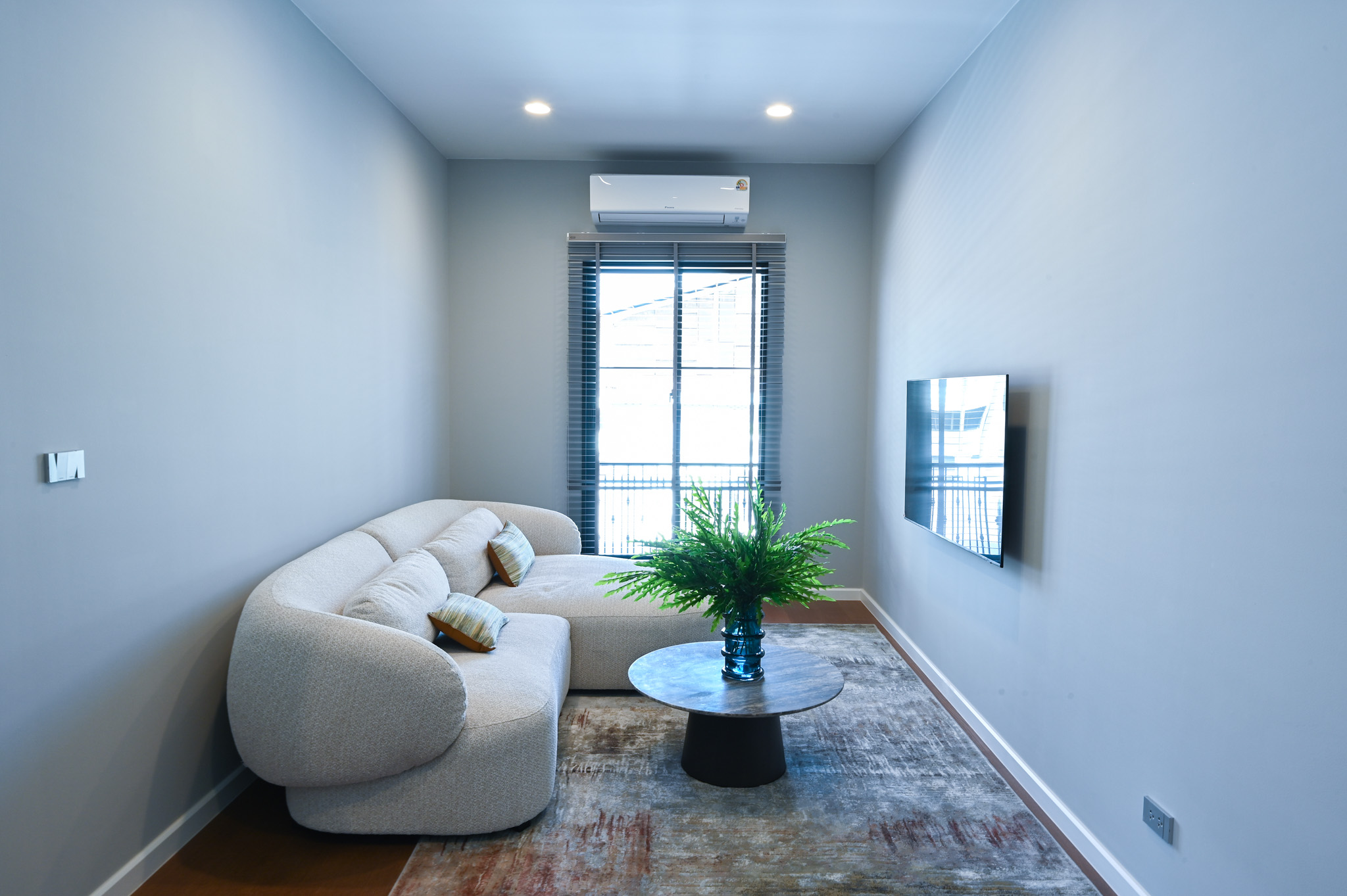 Detached House For Rent