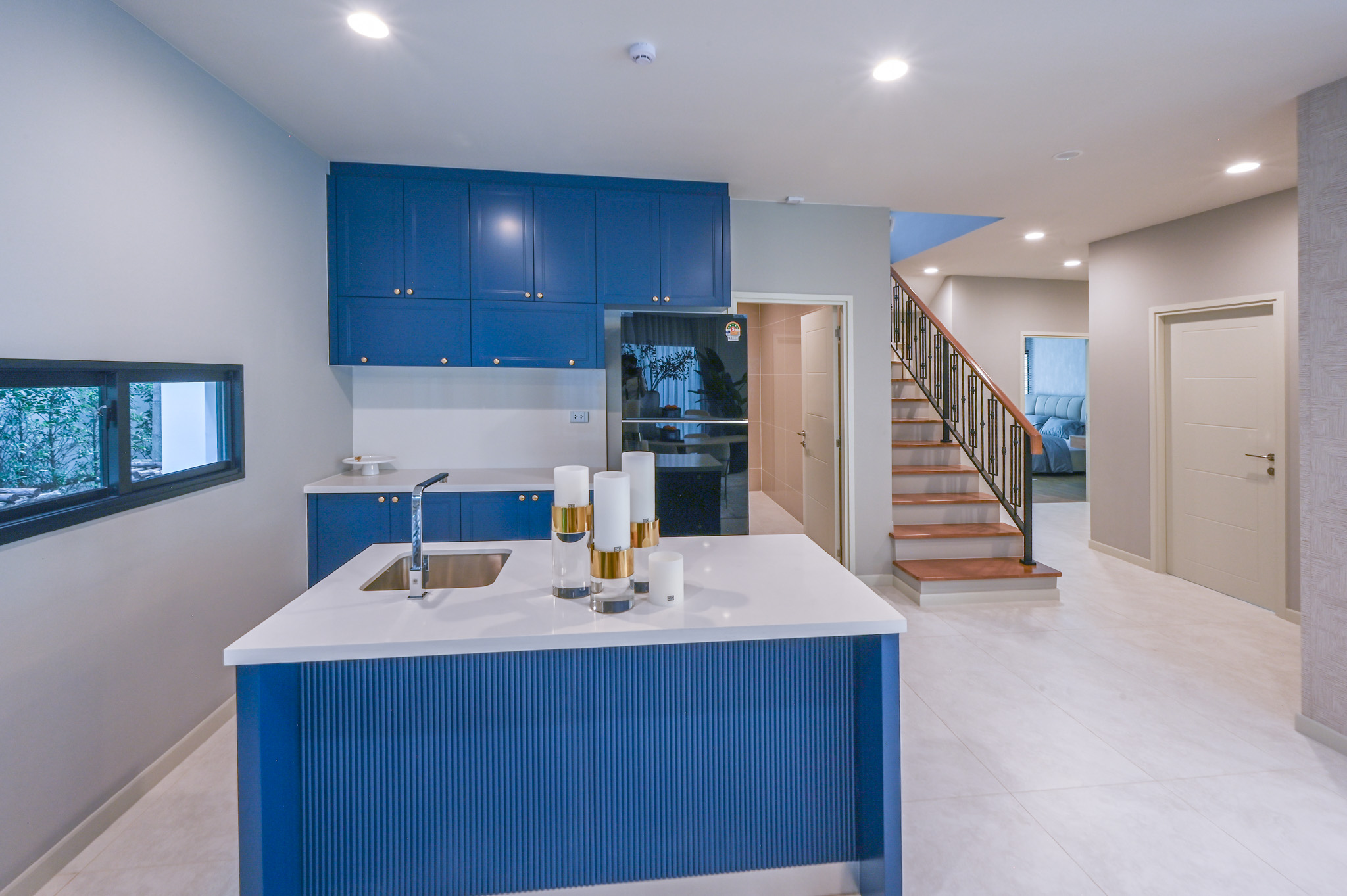 Detached House For Rent