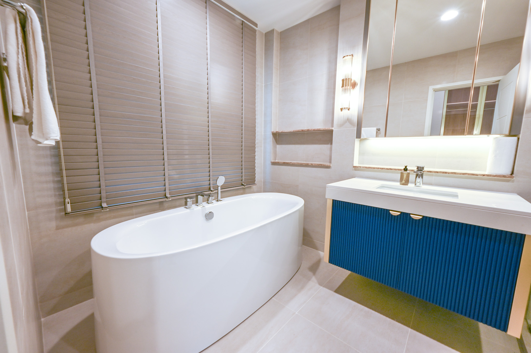 Detached House For Rent