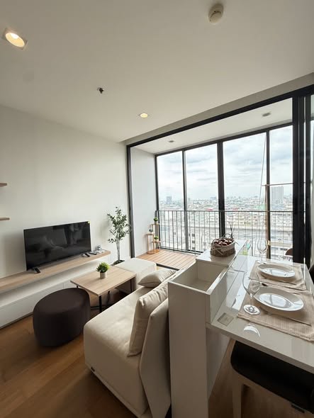 One Bedroom Condo For Rent