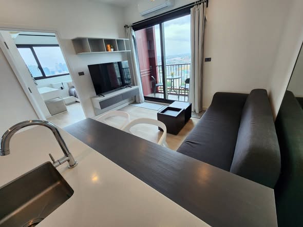 One Bedroom Condo For Rent