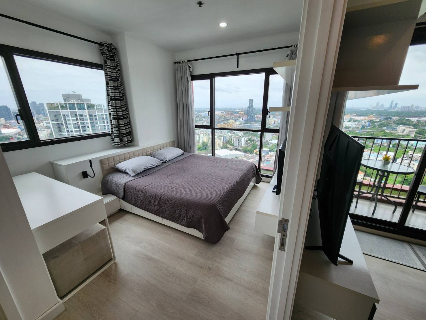 One Bedroom Condo For Rent