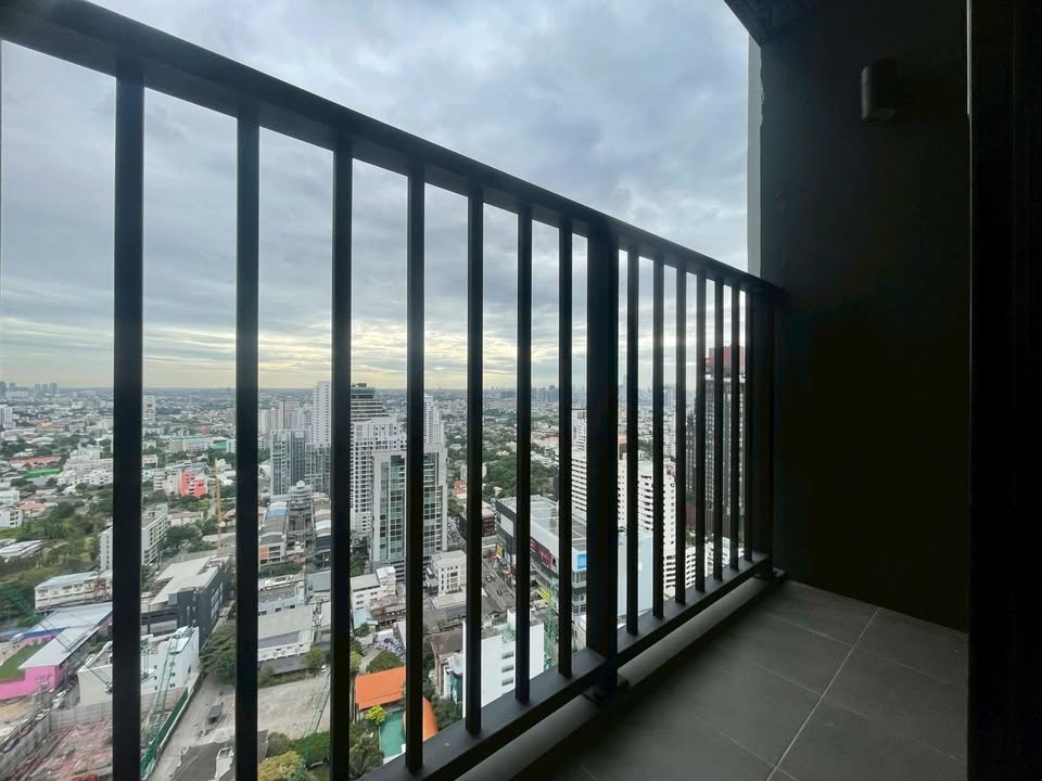 One Bedroom Condo For Rent