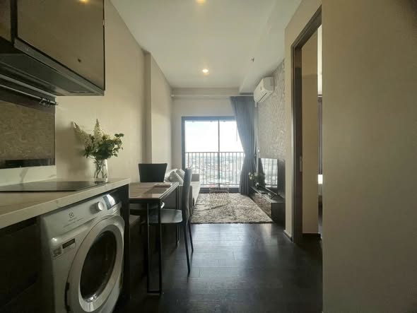 One Bedroom Condo For Rent