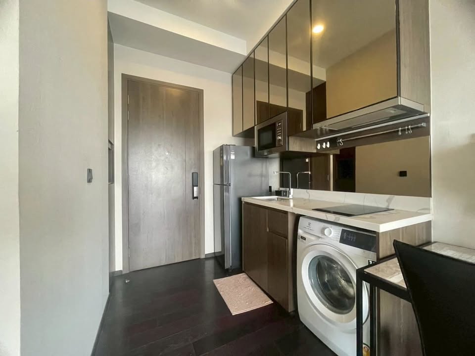 One Bedroom Condo For Rent