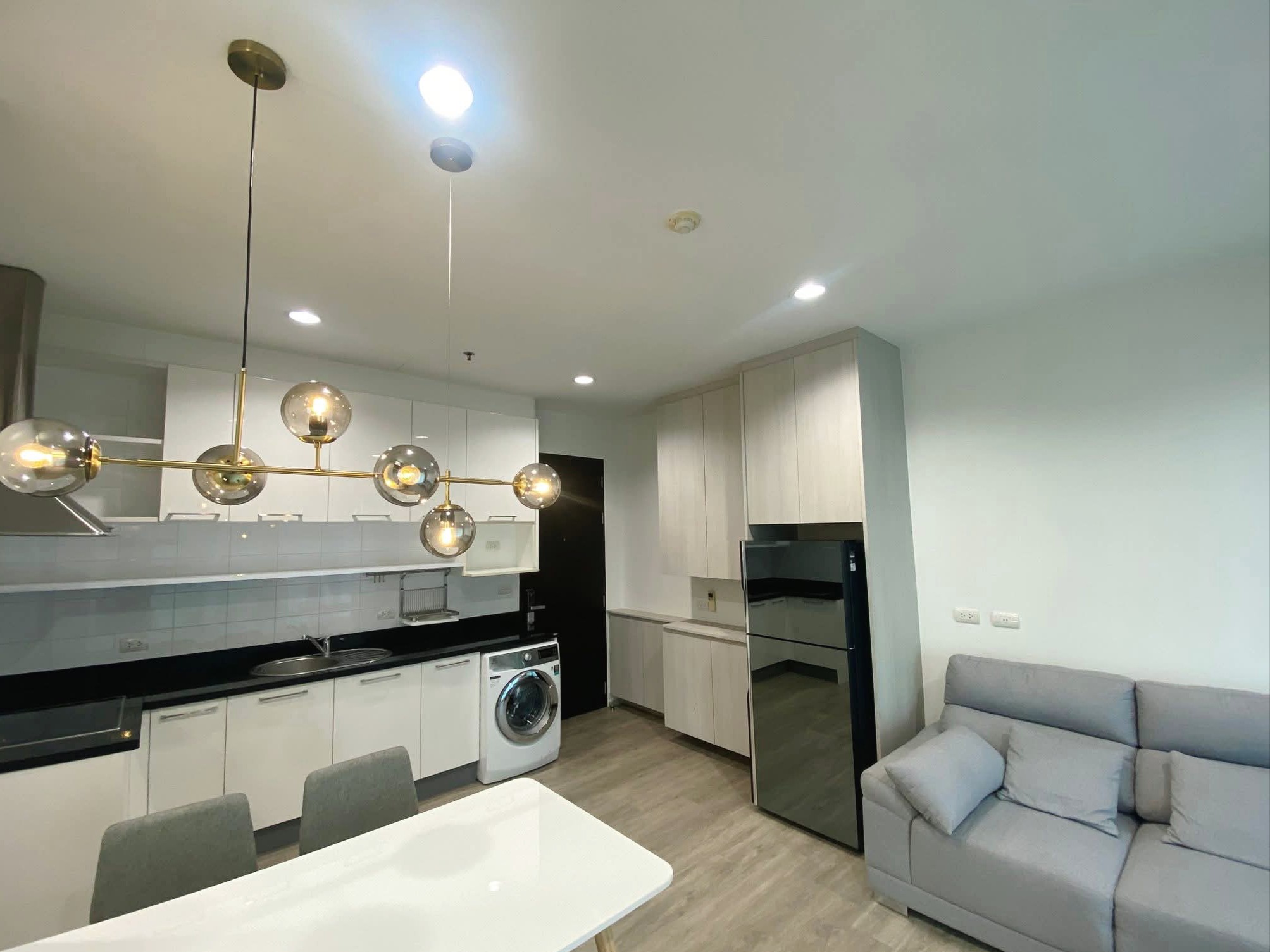 One Bedroom Condo For Rent