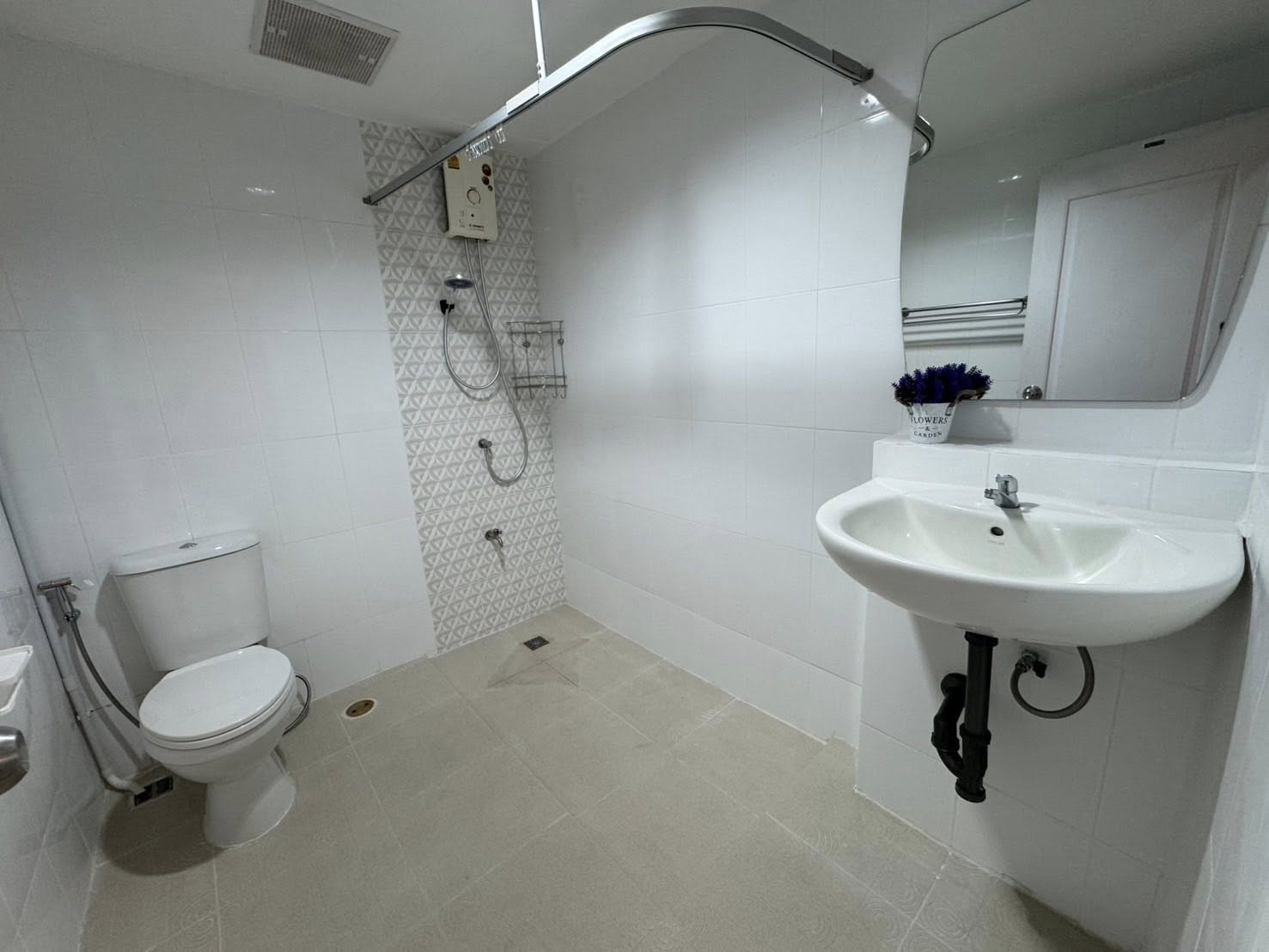 Two Bedroom Condo For Rent