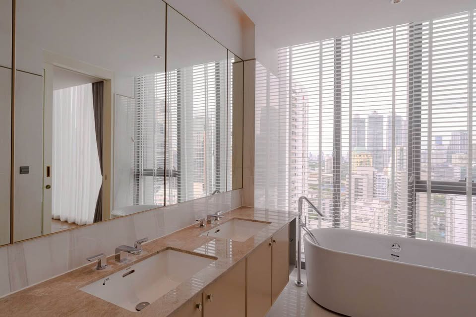 Three Bedroom Condo For Rent