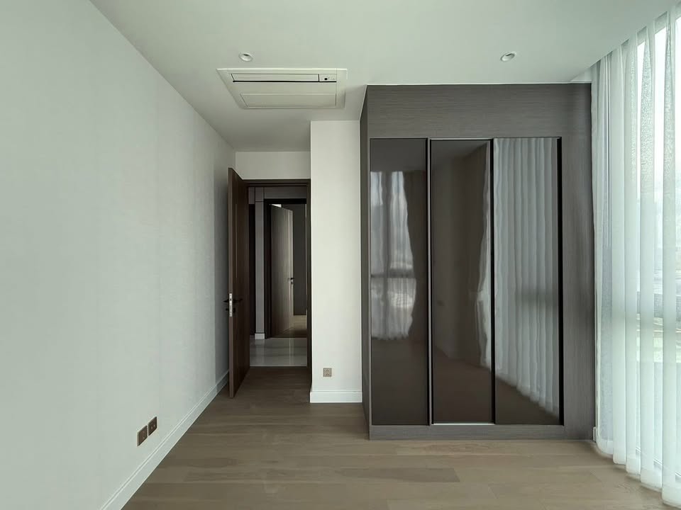 Three Bedroom Condo For Rent