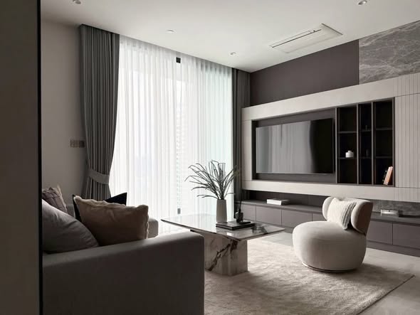 Three Bedroom Condo For Rent