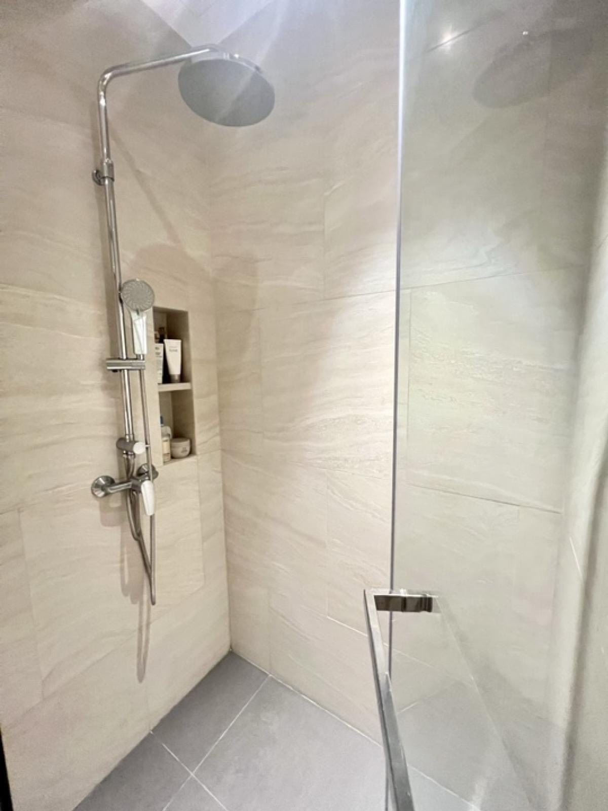 One Bedroom Condo For Rent