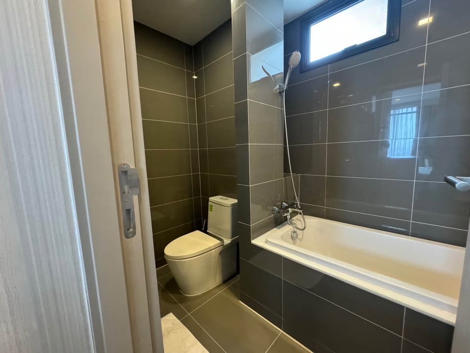 Two Bedroom Condo For Rent