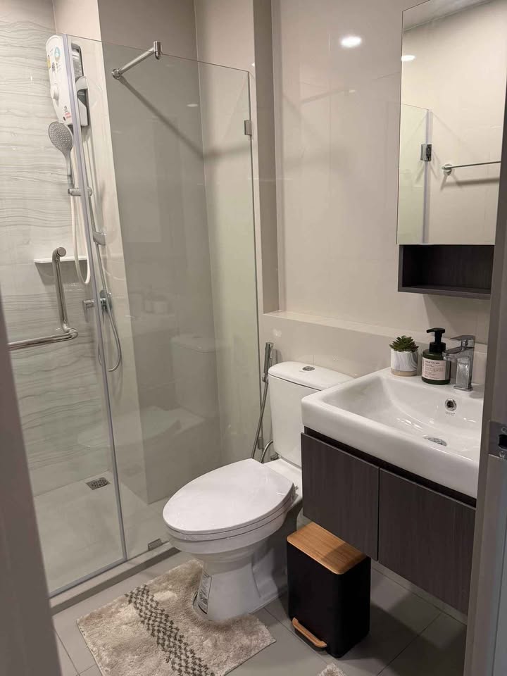 One Bedroom Condo For Rent