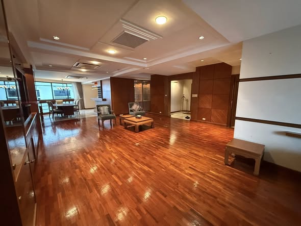 Three Bedroom Condo For Rent