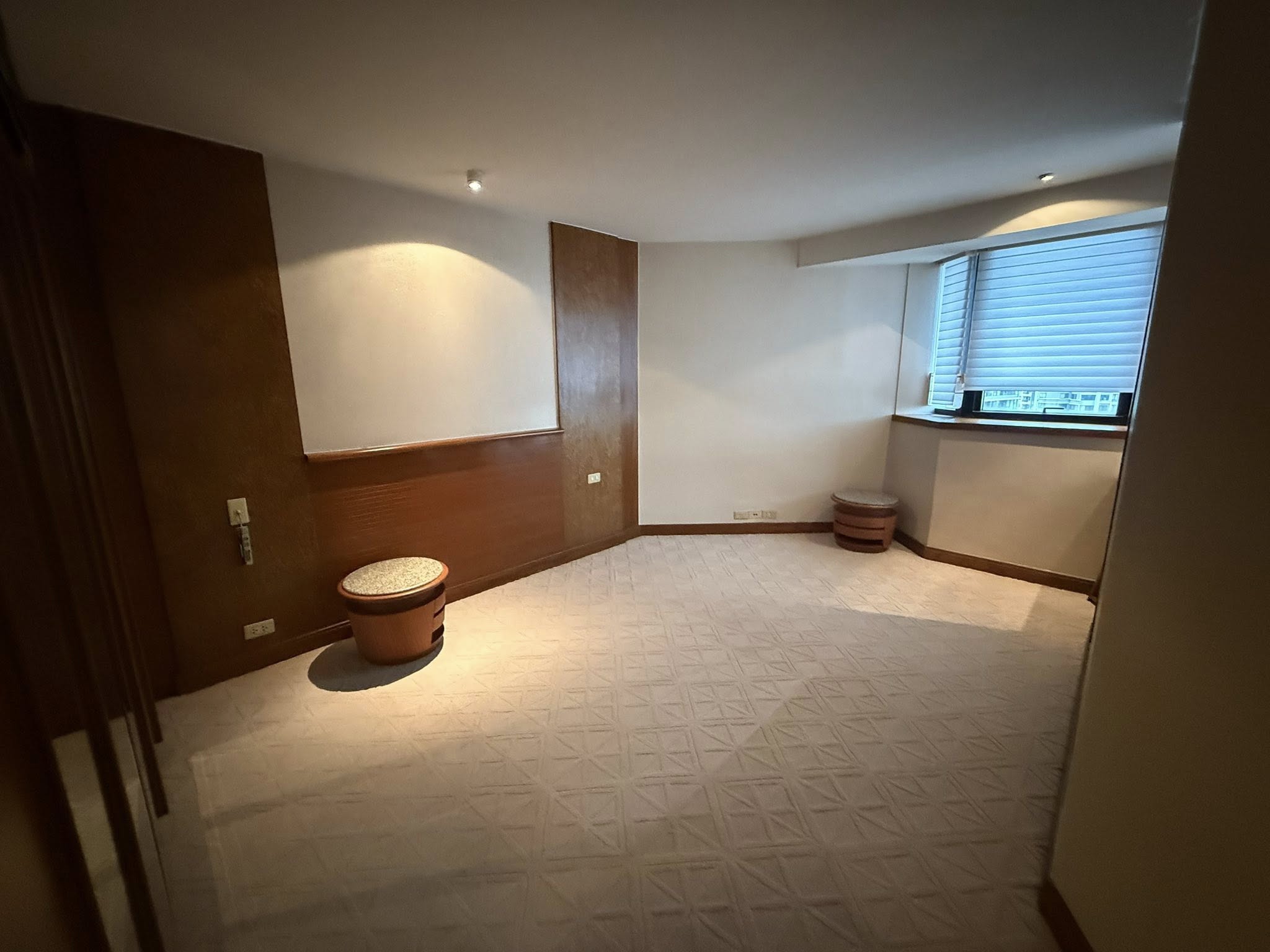 Three Bedroom Condo For Rent