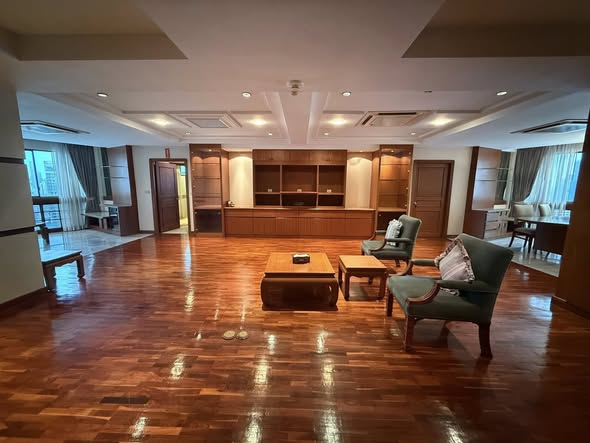 Three Bedroom Condo For Rent