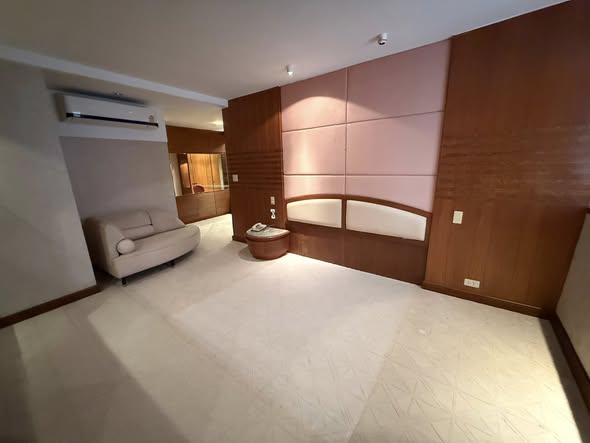 Three Bedroom Condo For Rent