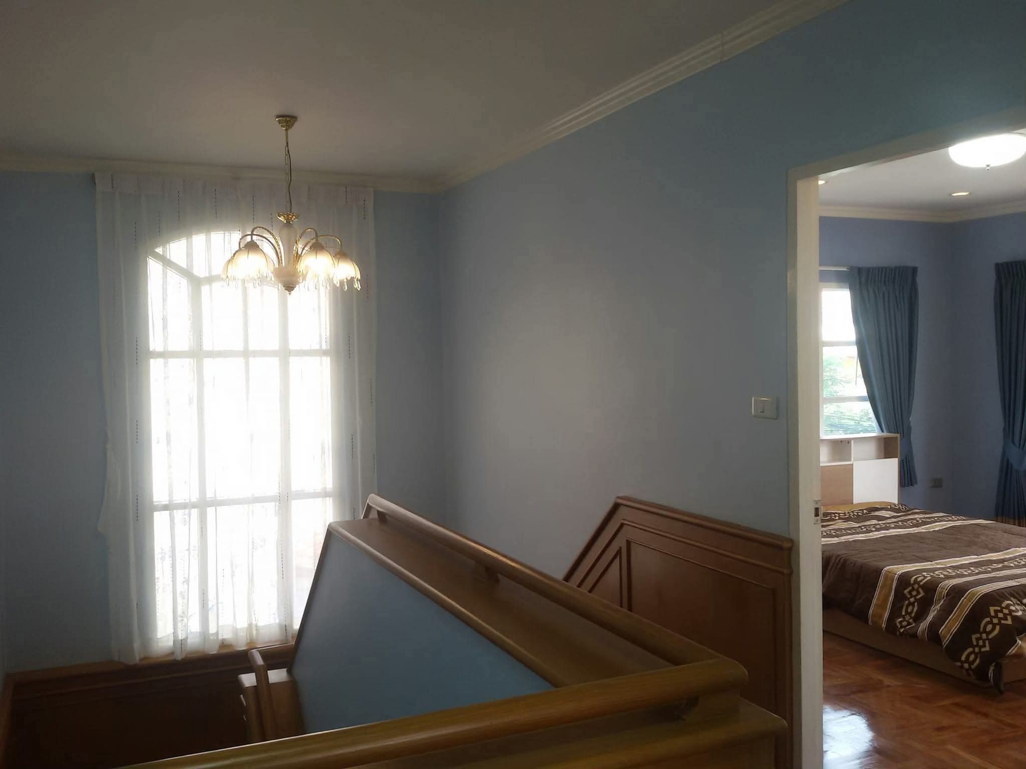 Detached House For Rent