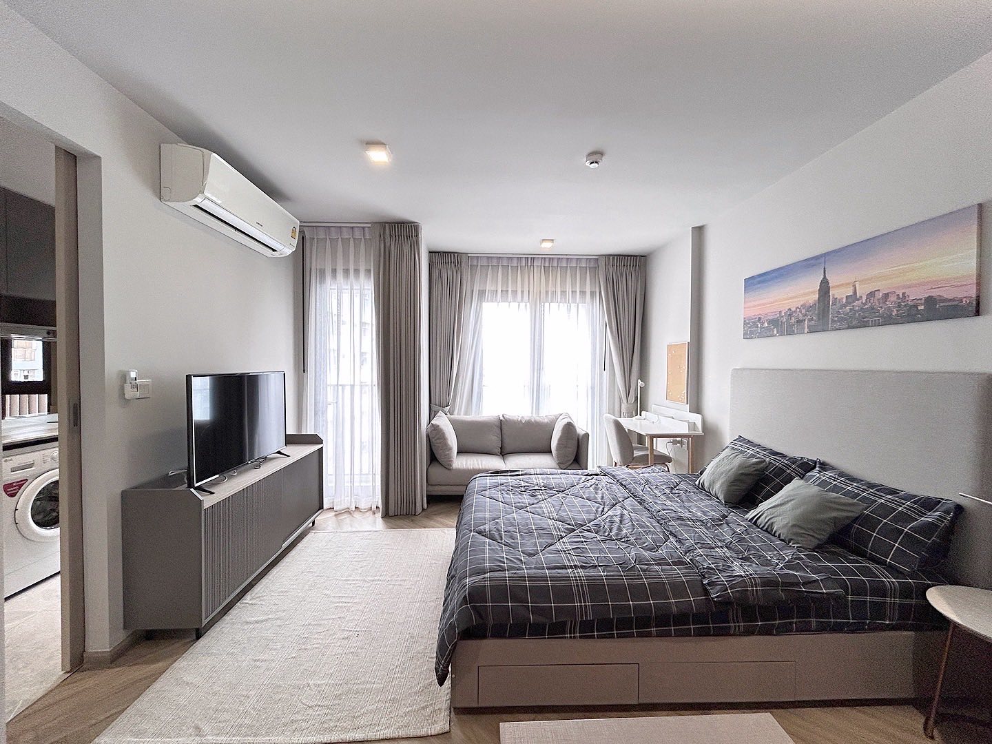 One Bedroom Condo For Rent