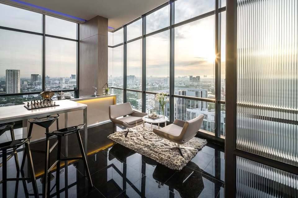 Three Bedroom Condo For Rent