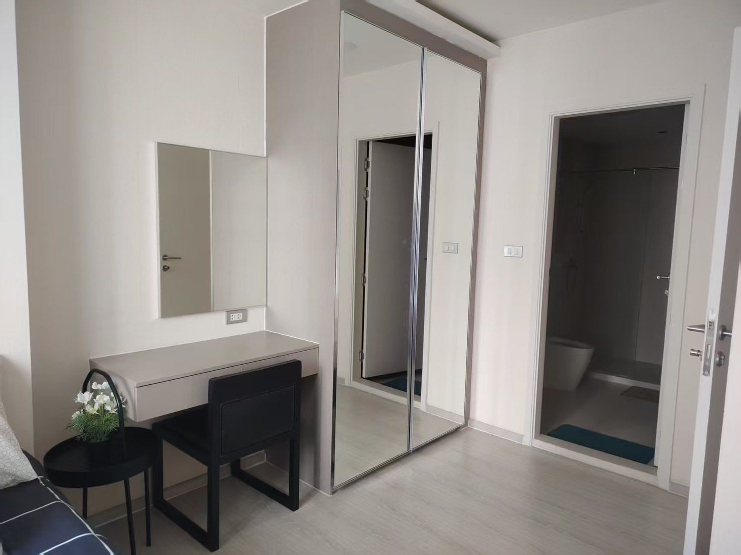 Two Bedroom Condo For Rent