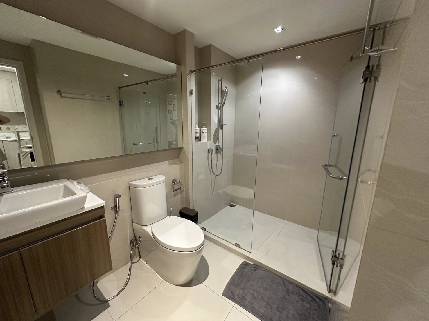 Two Bedroom Condo For Rent