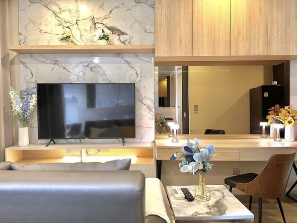 One Bedroom Condo For Rent