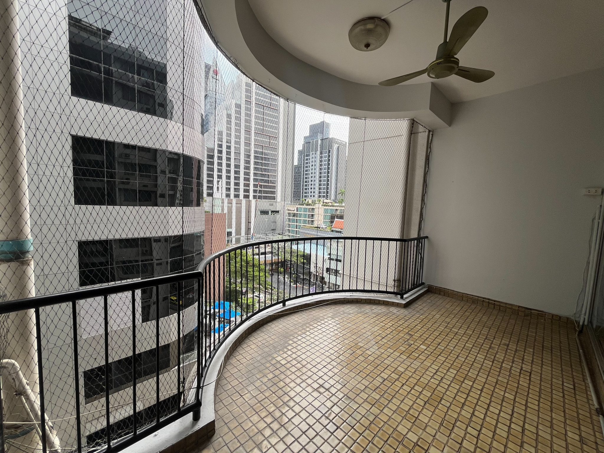 Three Bedroom Condo For Rent
