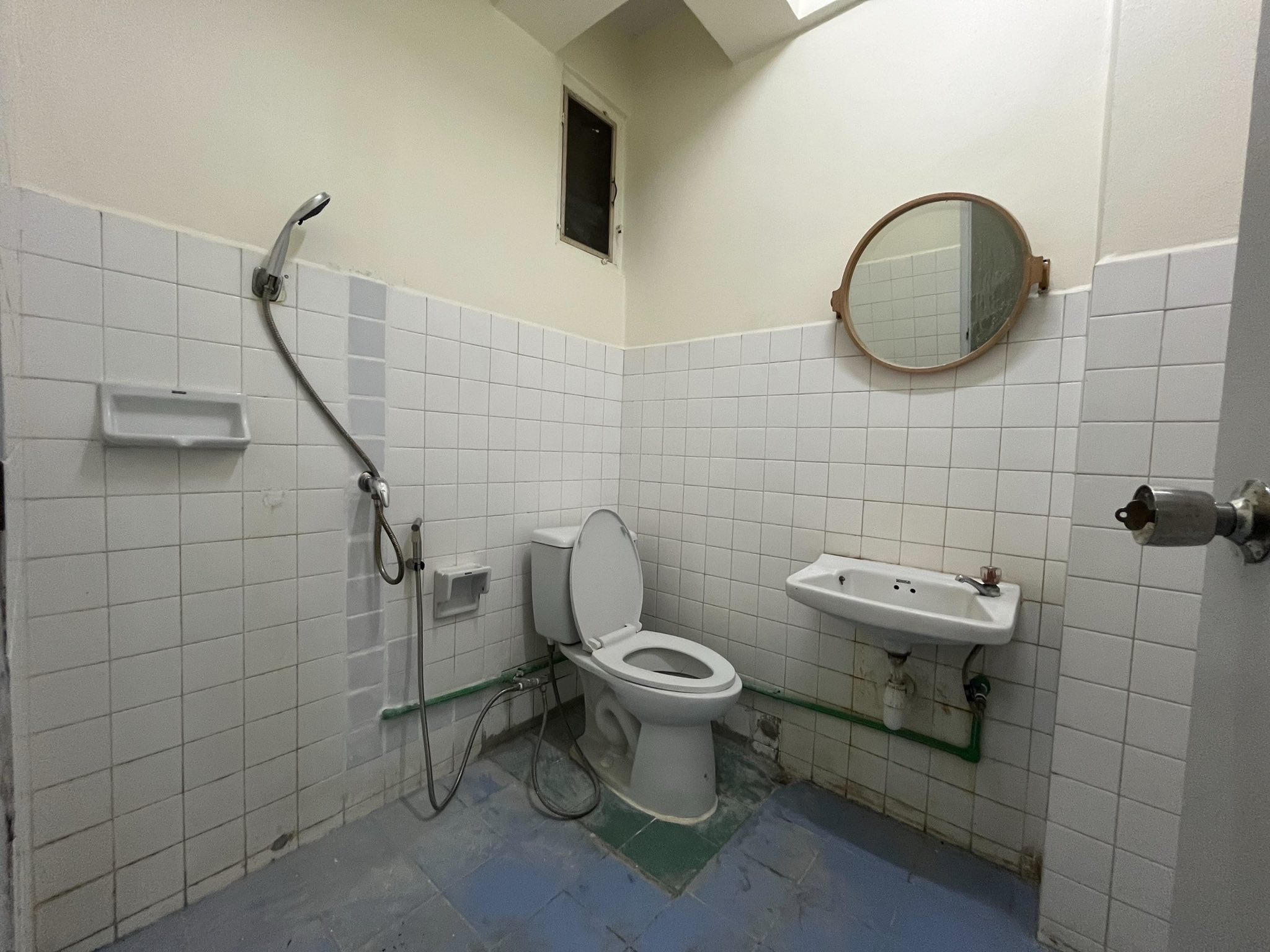 Three Bedroom Condo For Rent