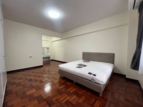 Three Bedroom Condo For Rent