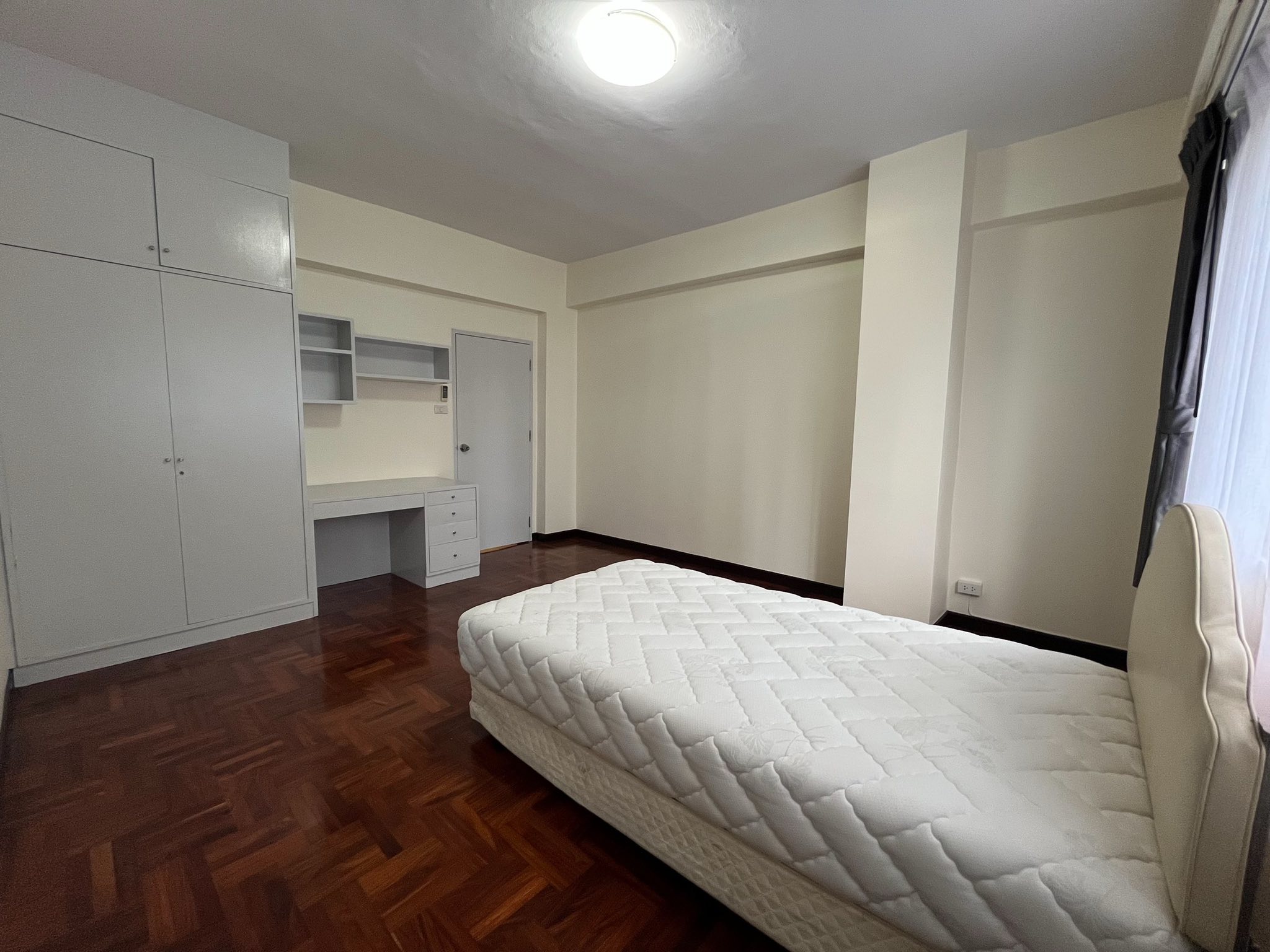 Three Bedroom Condo For Rent