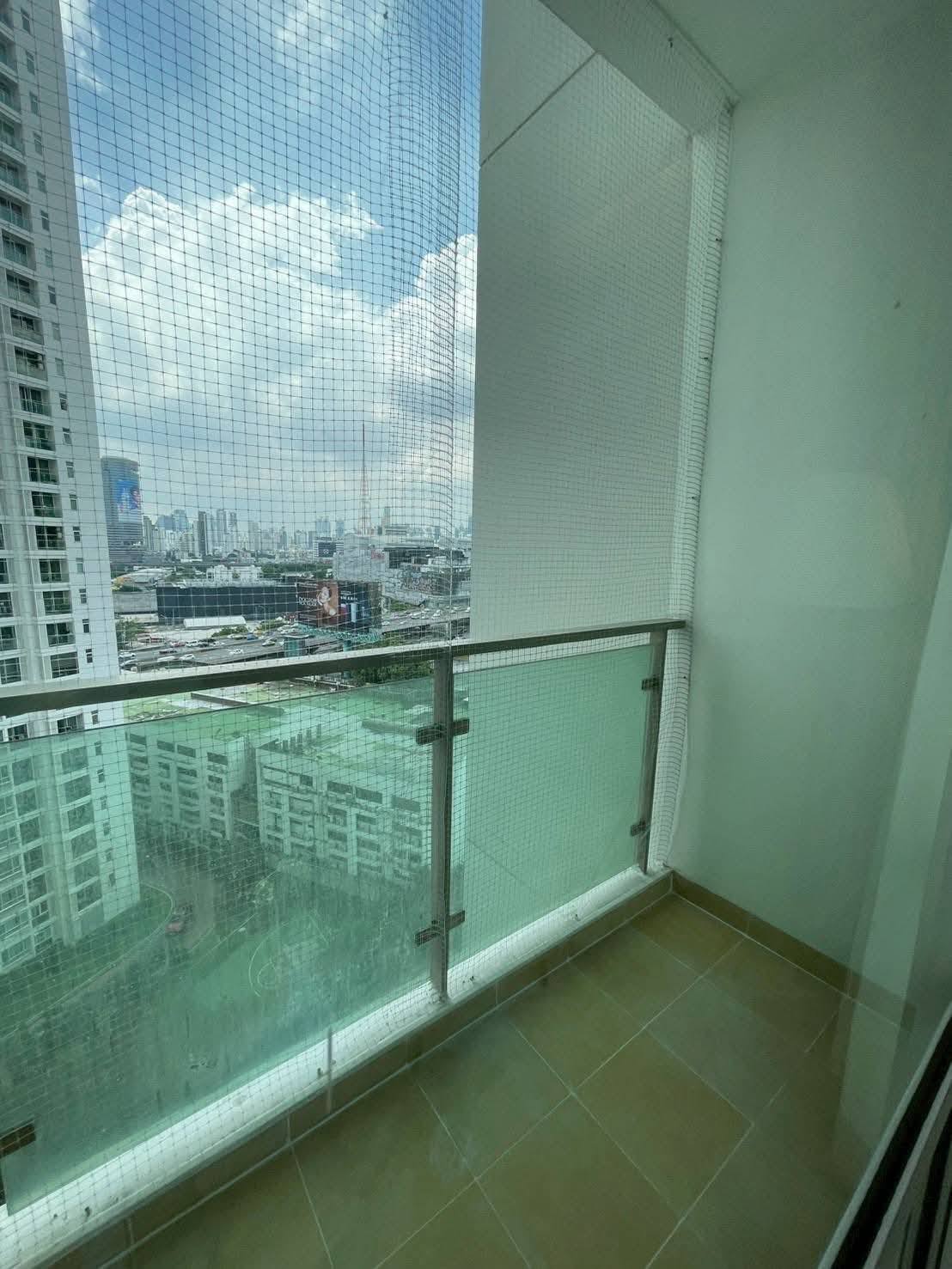 One Bedroom Condo For Rent