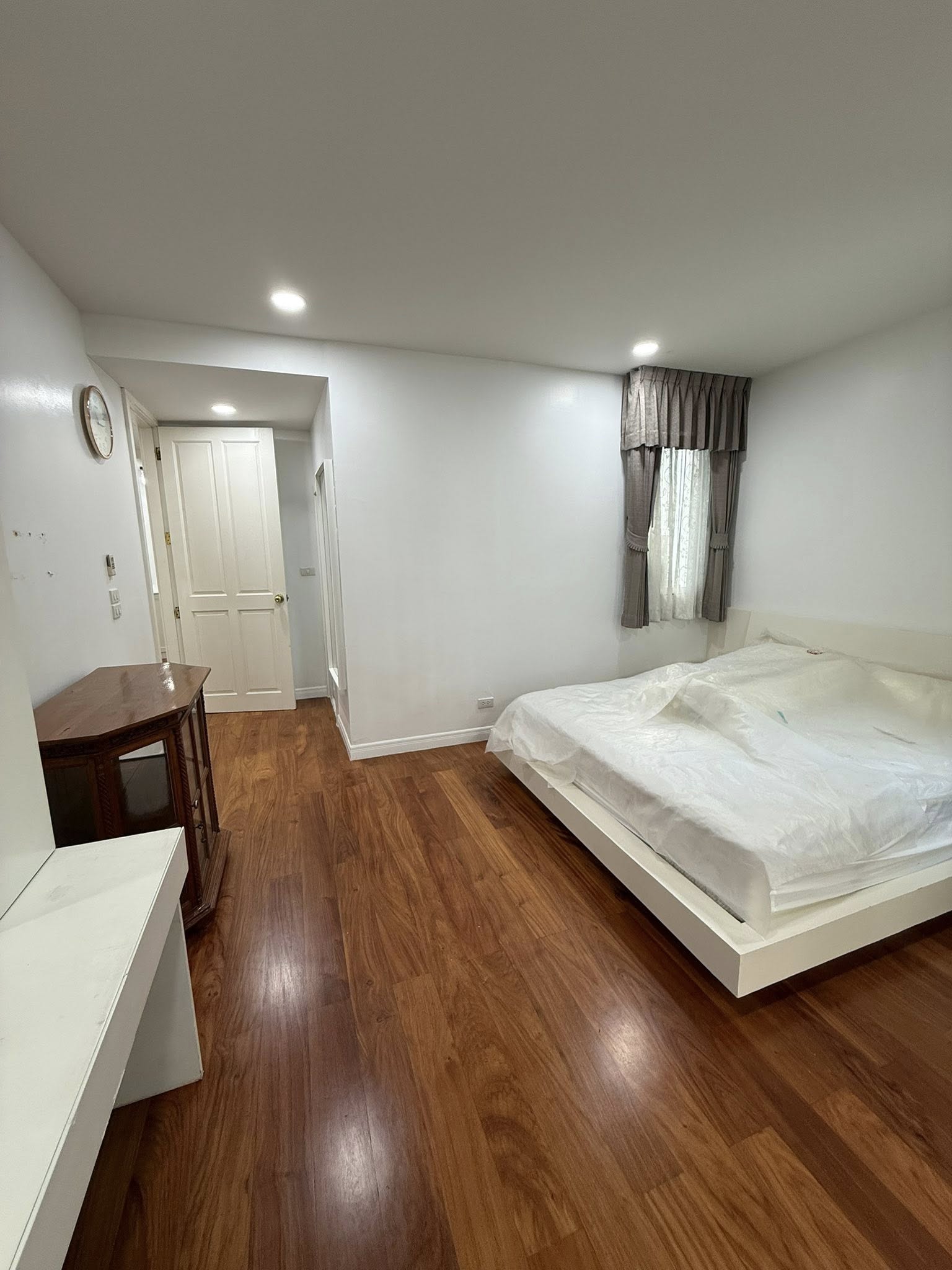 Two Bedroom Condo For Rent