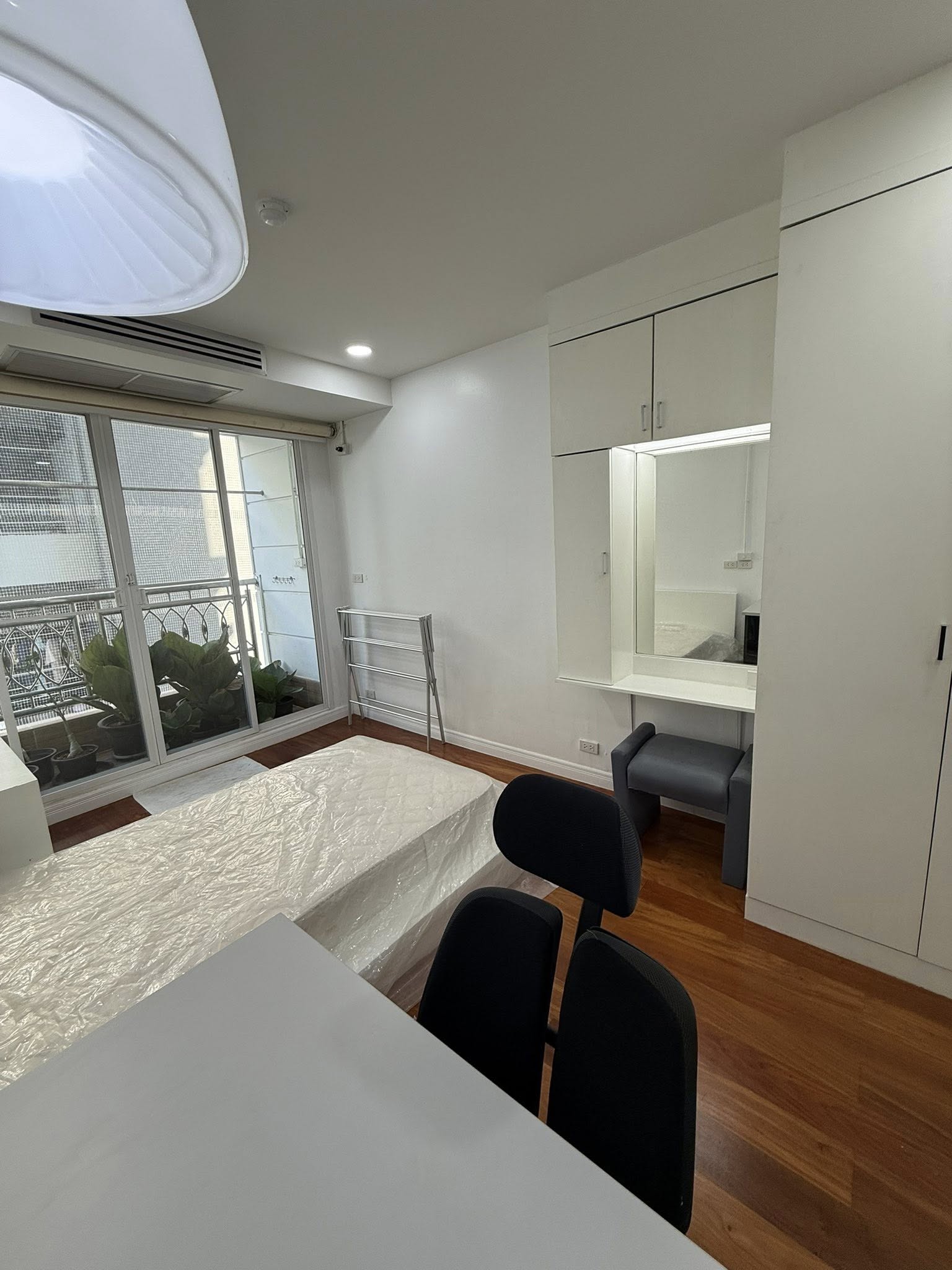 Two Bedroom Condo For Rent