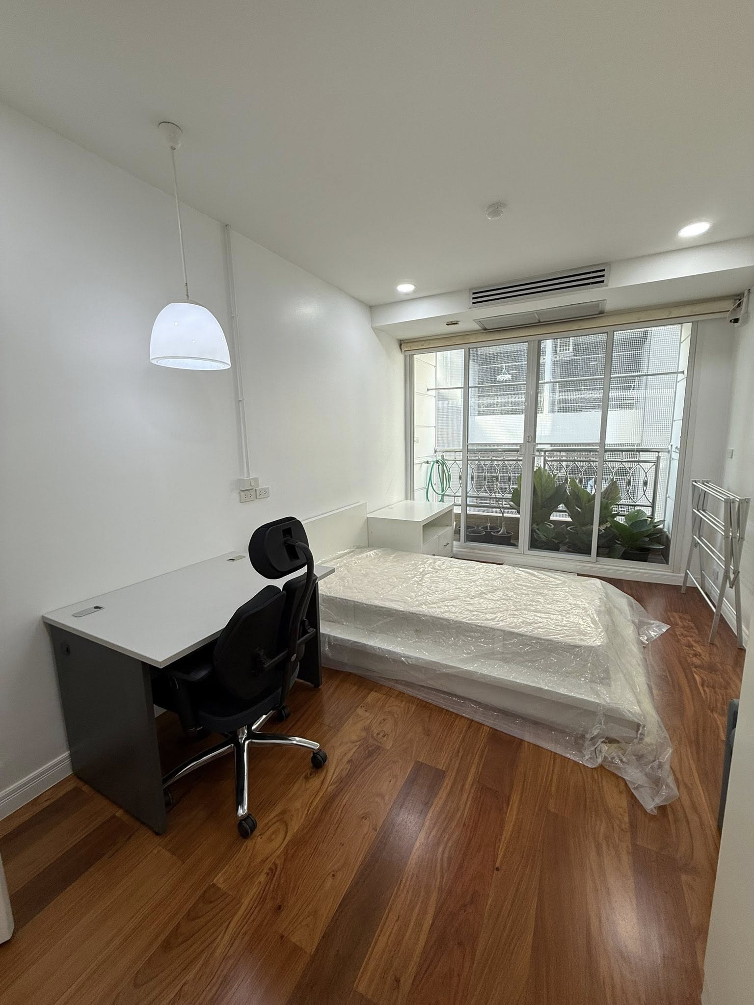 Two Bedroom Condo For Rent