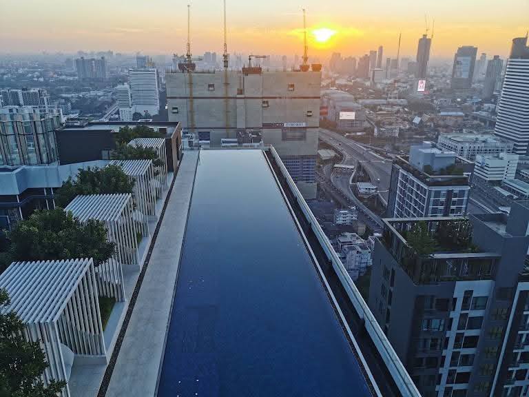 One Bedroom Condo For Rent